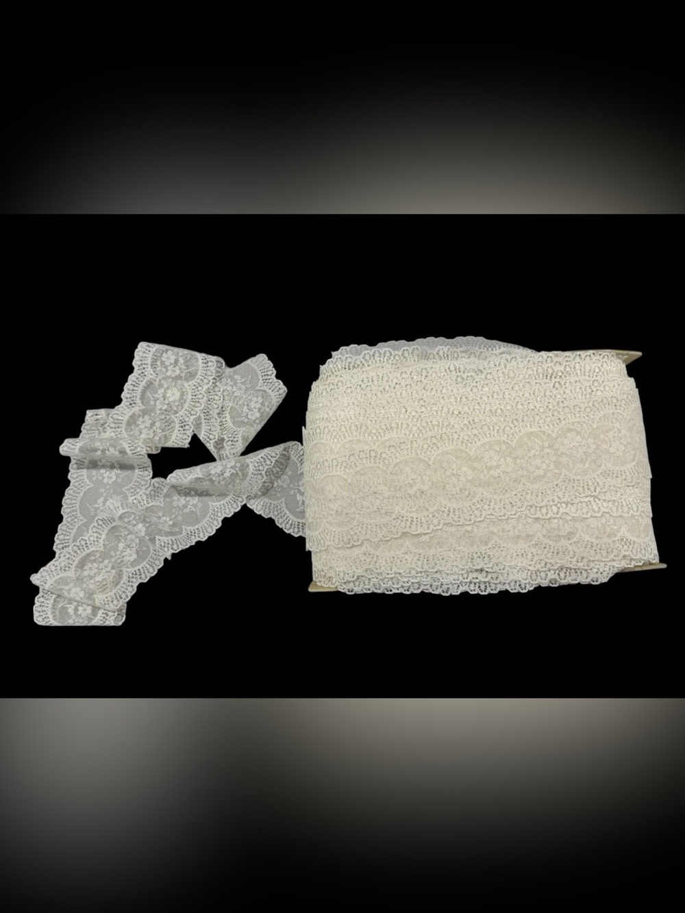 Ivory Lace Trim Roll – Decorative Scalloped Lace for Sewing